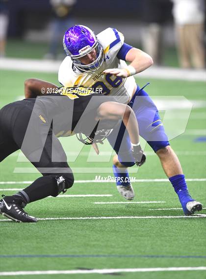 Thumbnail 2 in Malakoff vs Brock (UIL 3A Division 1 Semifinal) photogallery.
