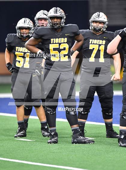 Thumbnail 1 in Malakoff vs Brock (UIL 3A Division 1 Semifinal) photogallery.