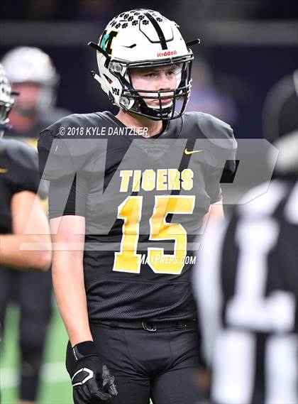 Thumbnail 1 in Malakoff vs Brock (UIL 3A Division 1 Semifinal) photogallery.