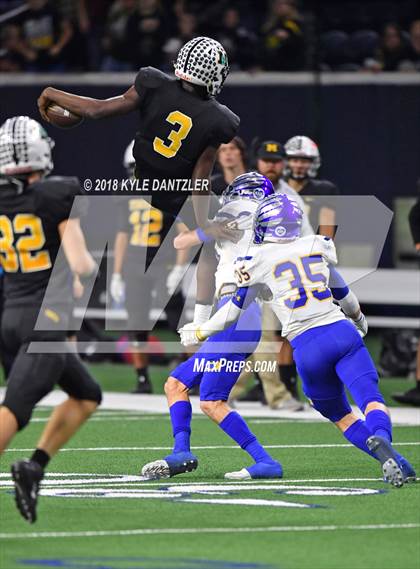 Thumbnail 3 in Malakoff vs Brock (UIL 3A Division 1 Semifinal) photogallery.