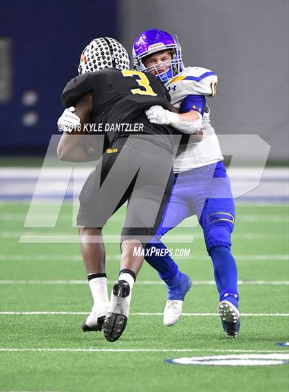 Thumbnail 3 in Malakoff vs Brock (UIL 3A Division 1 Semifinal) photogallery.