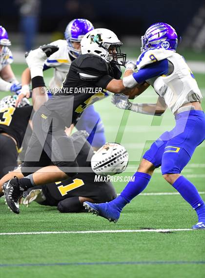 Thumbnail 3 in Malakoff vs Brock (UIL 3A Division 1 Semifinal) photogallery.