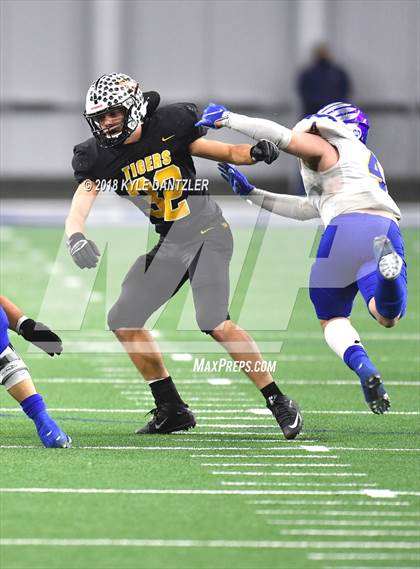 Thumbnail 1 in Malakoff vs Brock (UIL 3A Division 1 Semifinal) photogallery.