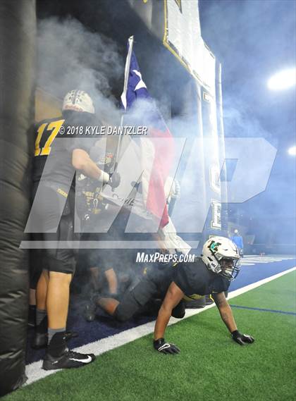 Thumbnail 3 in Malakoff vs Brock (UIL 3A Division 1 Semifinal) photogallery.
