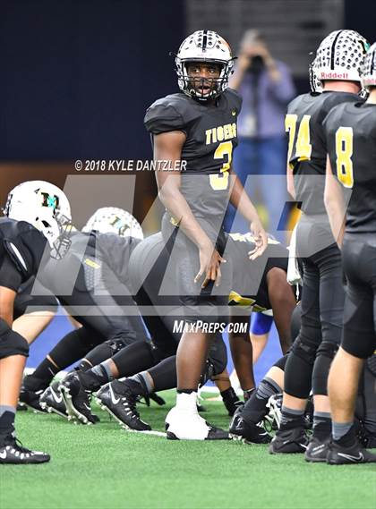 Thumbnail 3 in Malakoff vs Brock (UIL 3A Division 1 Semifinal) photogallery.