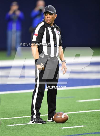 Thumbnail 3 in Malakoff vs Brock (UIL 3A Division 1 Semifinal) photogallery.