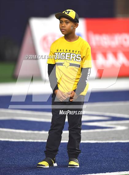 Thumbnail 3 in Malakoff vs Brock (UIL 3A Division 1 Semifinal) photogallery.