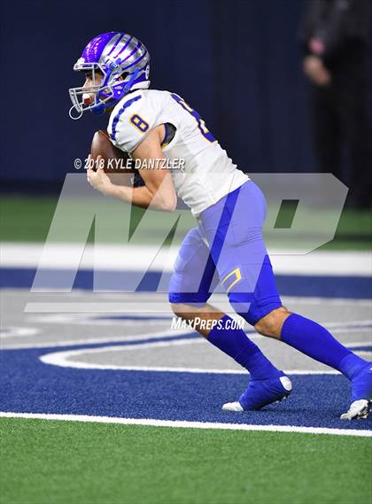 Thumbnail 2 in Malakoff vs Brock (UIL 3A Division 1 Semifinal) photogallery.