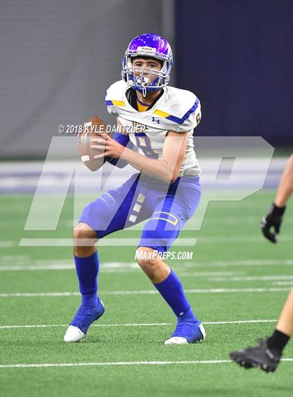 Thumbnail 2 in Malakoff vs Brock (UIL 3A Division 1 Semifinal) photogallery.