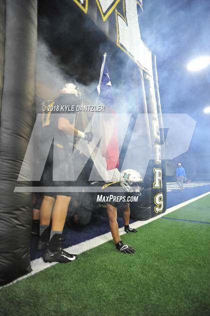Thumbnail 2 in Malakoff vs Brock (UIL 3A Division 1 Semifinal) photogallery.