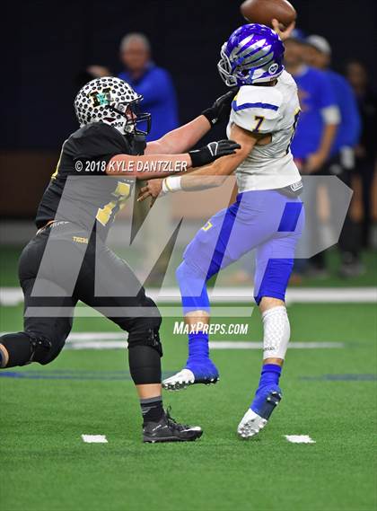 Thumbnail 3 in Malakoff vs Brock (UIL 3A Division 1 Semifinal) photogallery.