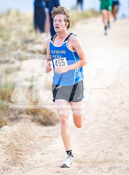 Thumbnail 1 in JV: 2025 APS Metro Championships photogallery.