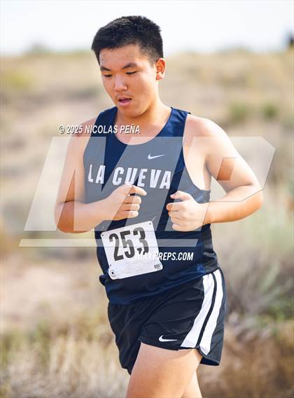 Thumbnail 2 in JV: 2025 APS Metro Championships photogallery.