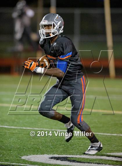 Thumbnail 2 in Sumner vs.  Auburn Mountainview photogallery.