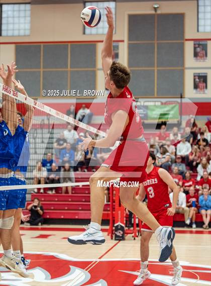 Thumbnail 1 in Fishers vs. Hamilton Southeastern (IHSAA Sectional 8 Round 1) photogallery.