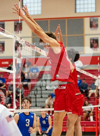 Thumbnail 1 in Fishers vs. Hamilton Southeastern (IHSAA Sectional 8 Round 1) photogallery.