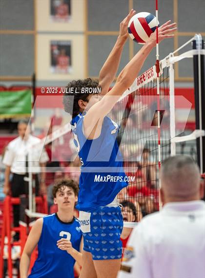 Thumbnail 1 in Fishers vs. Hamilton Southeastern (IHSAA Sectional 8 Round 1) photogallery.