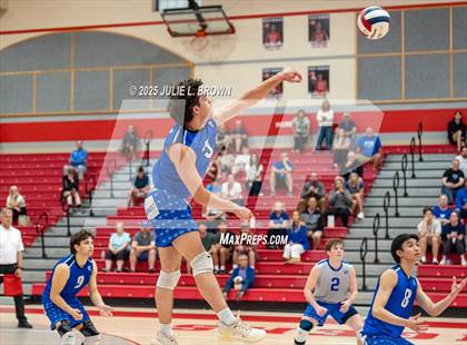 Thumbnail 1 in Fishers vs. Hamilton Southeastern (IHSAA Sectional 8 Round 1) photogallery.