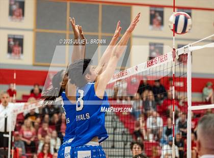 Thumbnail 1 in Fishers vs. Hamilton Southeastern (IHSAA Sectional 8 Round 1) photogallery.