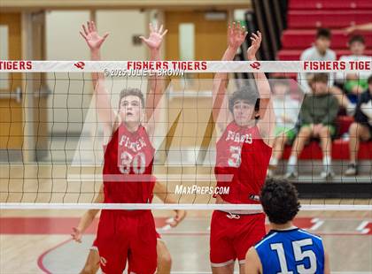 Thumbnail 3 in Fishers vs. Hamilton Southeastern (IHSAA Sectional 8 Round 1) photogallery.
