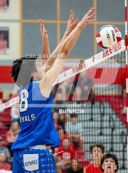 Thumbnail 1 in Fishers vs. Hamilton Southeastern (IHSAA Sectional 8 Round 1) photogallery.