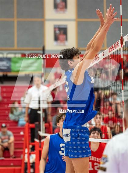 Thumbnail 1 in Fishers vs. Hamilton Southeastern (IHSAA Sectional 8 Round 1) photogallery.