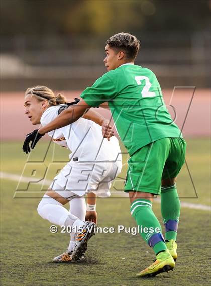 Thumbnail 2 in La Canada vs. Thousand Oaks (Ralph Brandt Tournament) photogallery.