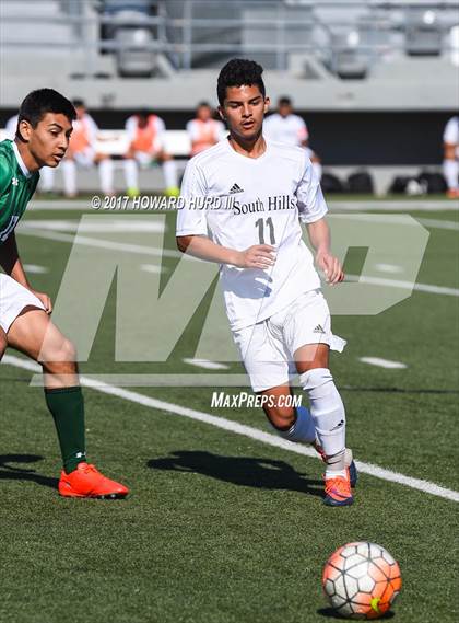 Thumbnail 3 in South Hills vs. Azle (Jonny Baggett Memorial Kickoff Classic) photogallery.