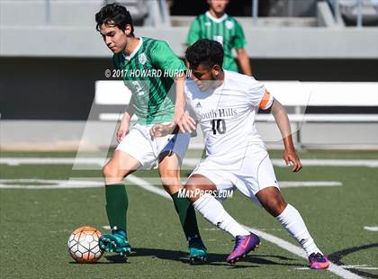 Thumbnail 2 in South Hills vs. Azle (Jonny Baggett Memorial Kickoff Classic) photogallery.