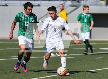 Thumbnail 2 in South Hills vs. Azle (Jonny Baggett Memorial Kickoff Classic) photogallery.