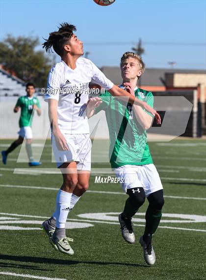 Thumbnail 2 in South Hills vs. Azle (Jonny Baggett Memorial Kickoff Classic) photogallery.