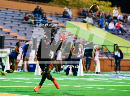 Thumbnail 2 in Winter Haven @ Lakeland (FHSAA 7A Regional Semifinal) photogallery.
