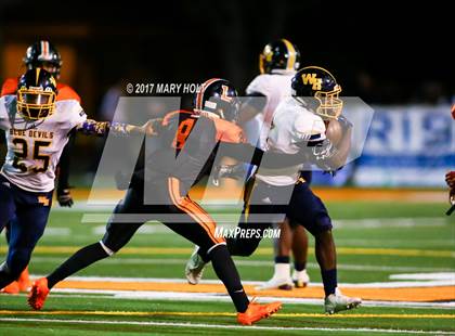 Thumbnail 3 in Winter Haven @ Lakeland (FHSAA 7A Regional Semifinal) photogallery.