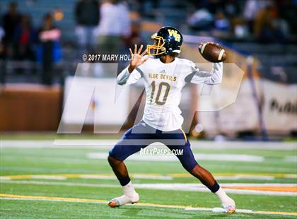 Thumbnail 1 in Winter Haven @ Lakeland (FHSAA 7A Regional Semifinal) photogallery.