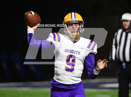 Thumbnail 3 in Shiloh Christian vs. Dumas (AAA 4A Quarterfinal Playoff) photogallery.