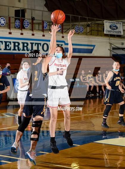 Thumbnail 3 in Arleta vs. Alhambra (San Marino Tournament) photogallery.