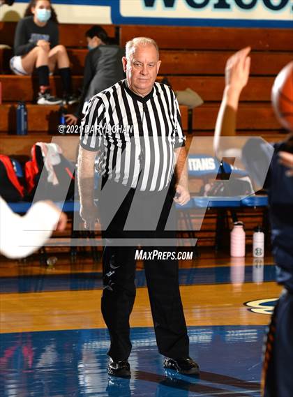 Thumbnail 2 in Arleta vs. Alhambra (San Marino Tournament) photogallery.