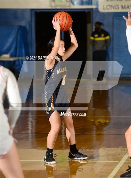 Thumbnail 1 in Arleta vs. Alhambra (San Marino Tournament) photogallery.