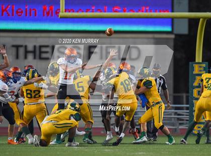 Thumbnail 1 in Grand Oaks vs Klein Forest photogallery.
