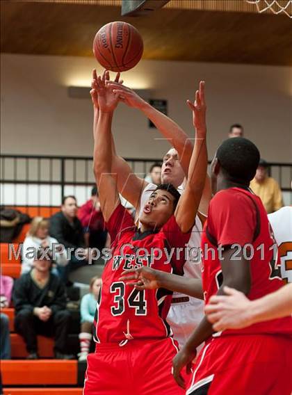 Thumbnail 3 in West @ Murray photogallery.