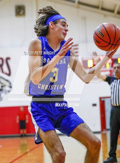 Thumbnail 1 in Sarasota Christian @ Cardinal Mooney photogallery.