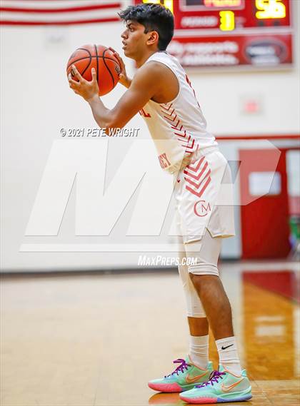 Thumbnail 3 in Sarasota Christian @ Cardinal Mooney photogallery.