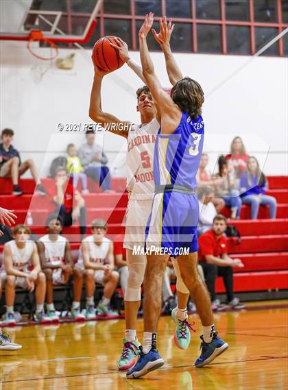 Thumbnail 2 in Sarasota Christian @ Cardinal Mooney photogallery.