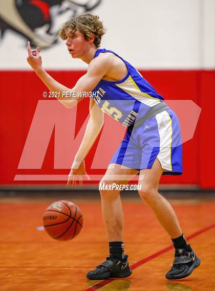 Thumbnail 3 in Sarasota Christian @ Cardinal Mooney photogallery.