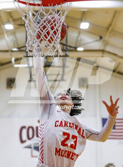 Thumbnail 2 in Sarasota Christian @ Cardinal Mooney photogallery.