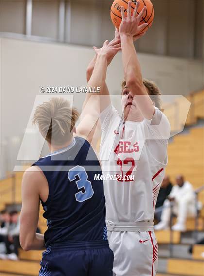 Thumbnail 1 in Riverdale Ridge vs. Denver East photogallery.