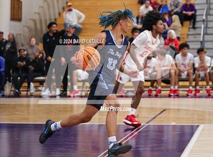 Thumbnail 2 in Riverdale Ridge vs. Denver East photogallery.
