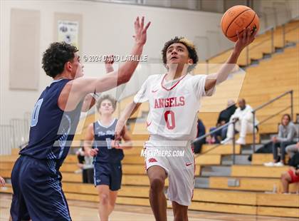 Thumbnail 2 in Riverdale Ridge vs. Denver East photogallery.