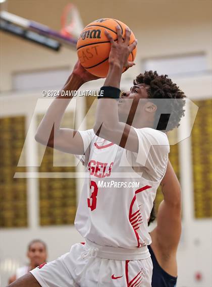 Thumbnail 3 in Riverdale Ridge vs. Denver East photogallery.