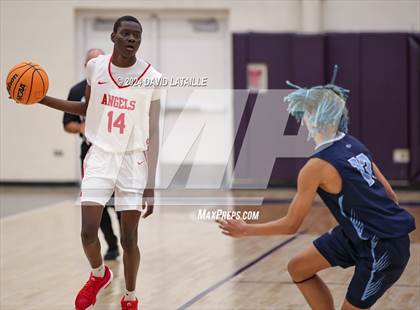 Thumbnail 2 in Riverdale Ridge vs. Denver East photogallery.